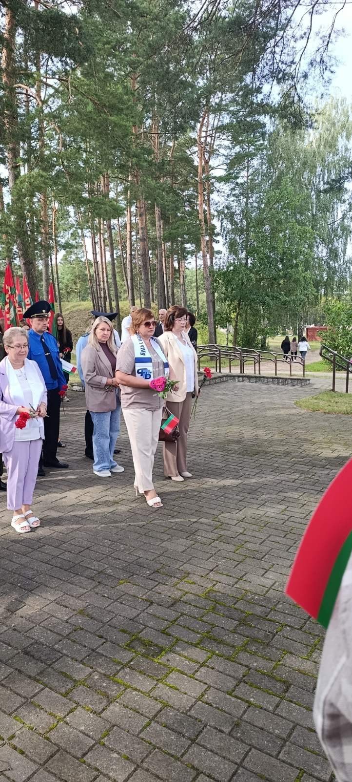 Митинг к 84 годовщине расстрела низянских комсомольцев-подпольщиков 